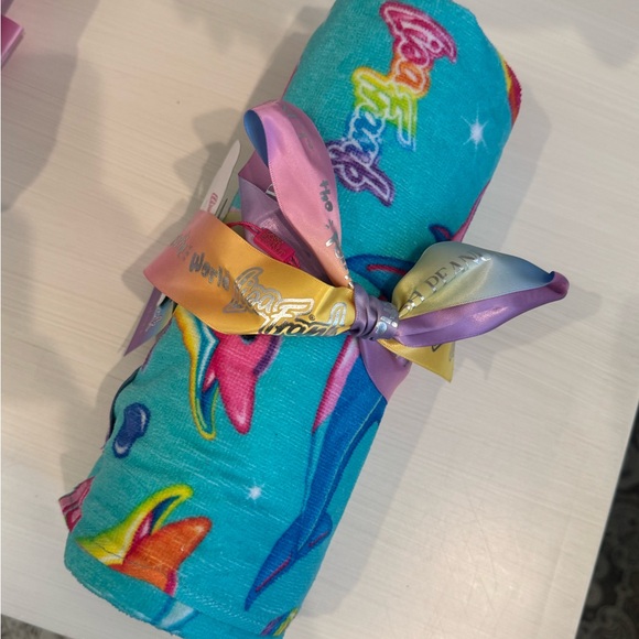 Lisa Frank Dancing Dolphins NWT rainbow Beach Towel POSH PEANUT love retro 90s